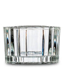 Smuk lysestage med rillet kant hele vejen rundt. Lysestagen er beregnet til almindelig fyrfadslys, og har en diameter på 5,5 cm 